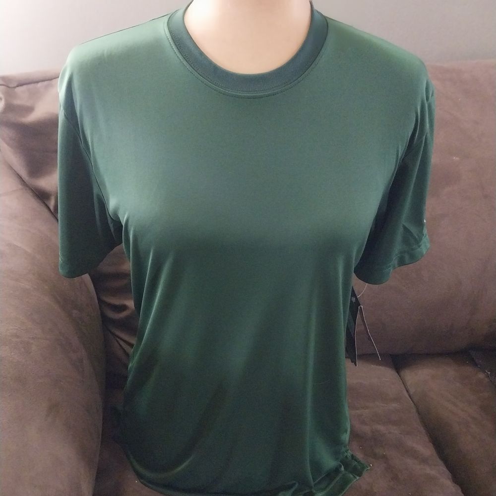 Emerald Green Poly T-Shirt/Mizona Drylight Technolgy. (NWT)